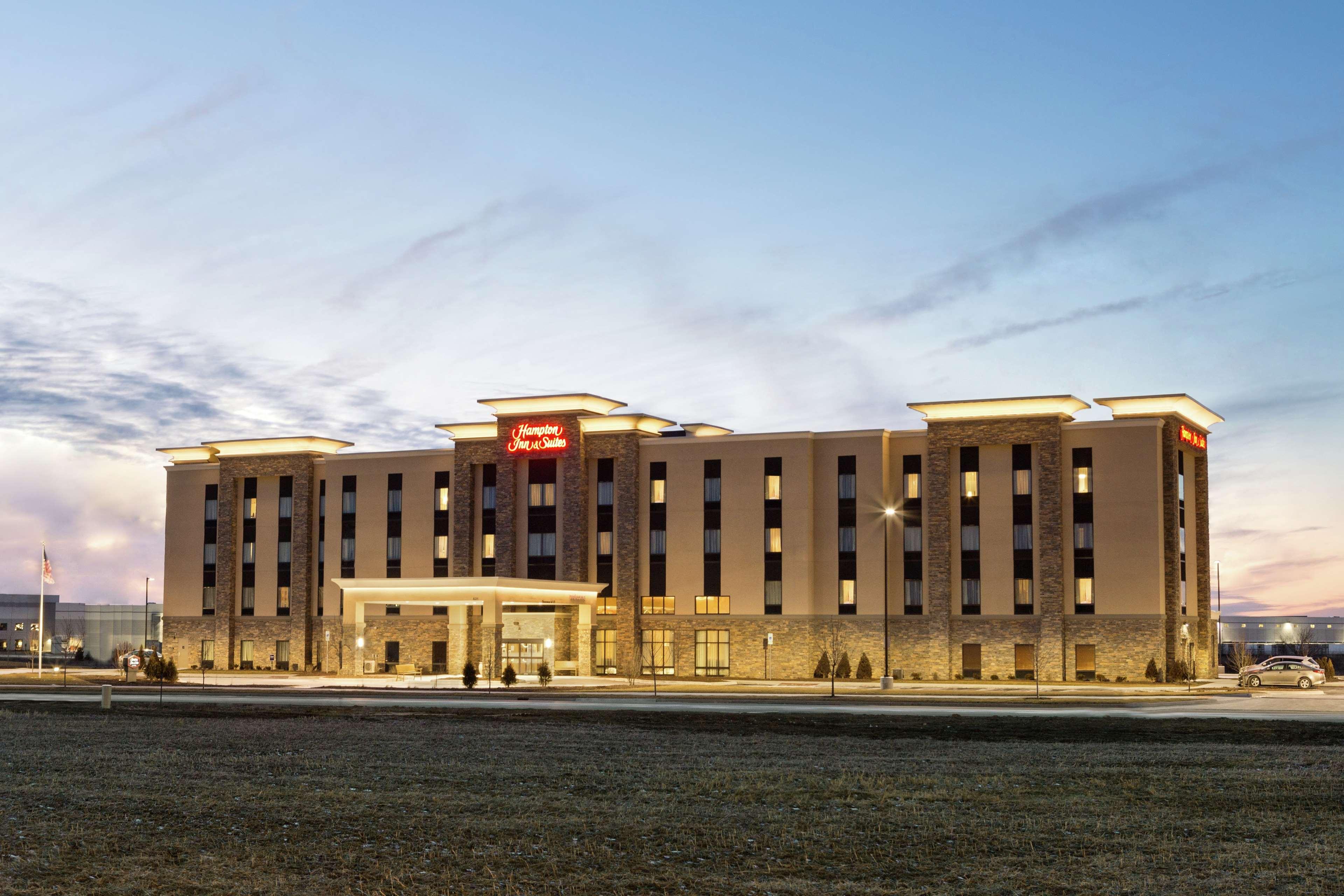 Hampton Inn & Suites Minooka Channahon Экстерьер фото